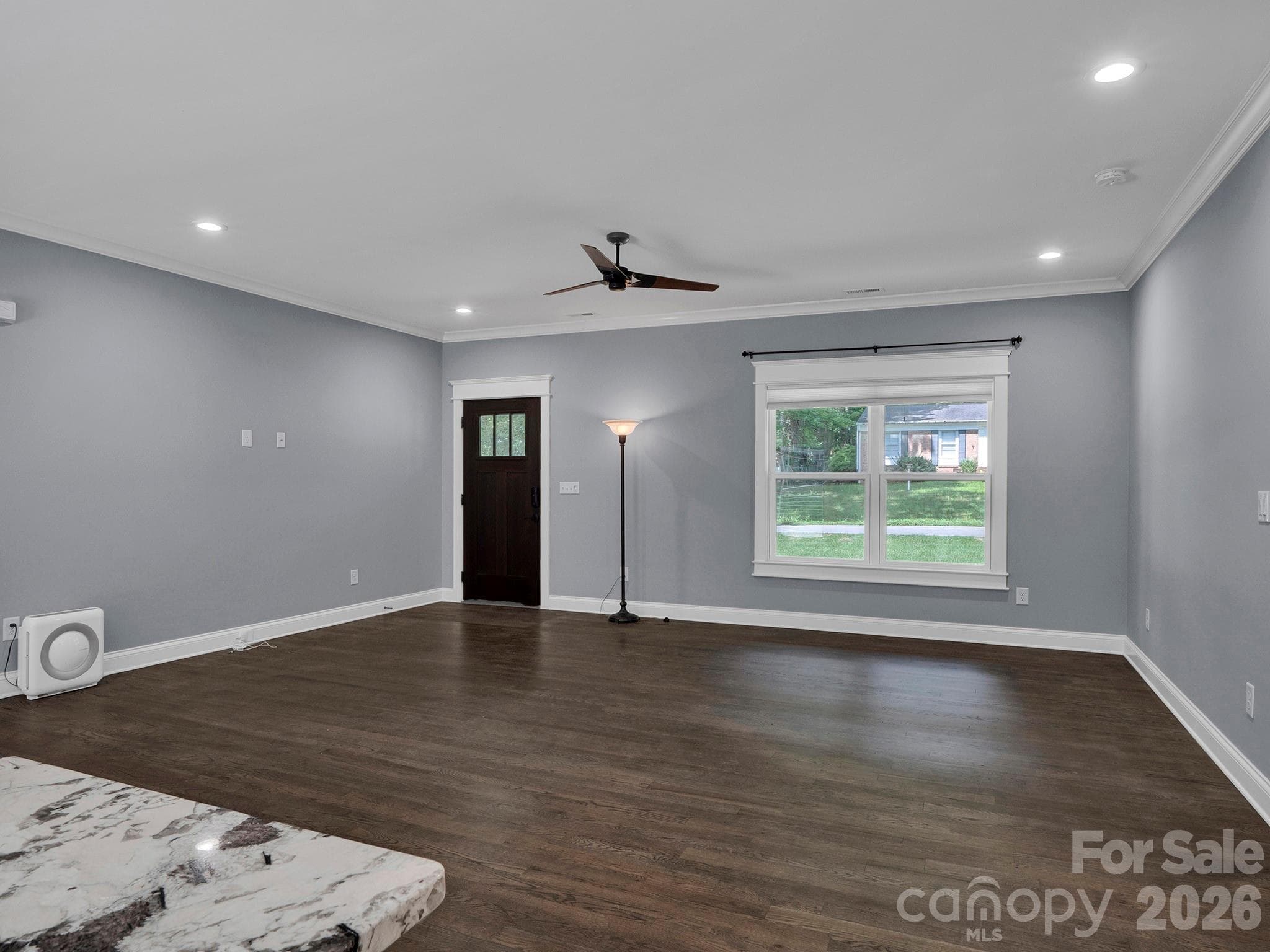 Single Family Residence at 216 Paradise Drive, Belmont, photo 13 of 44