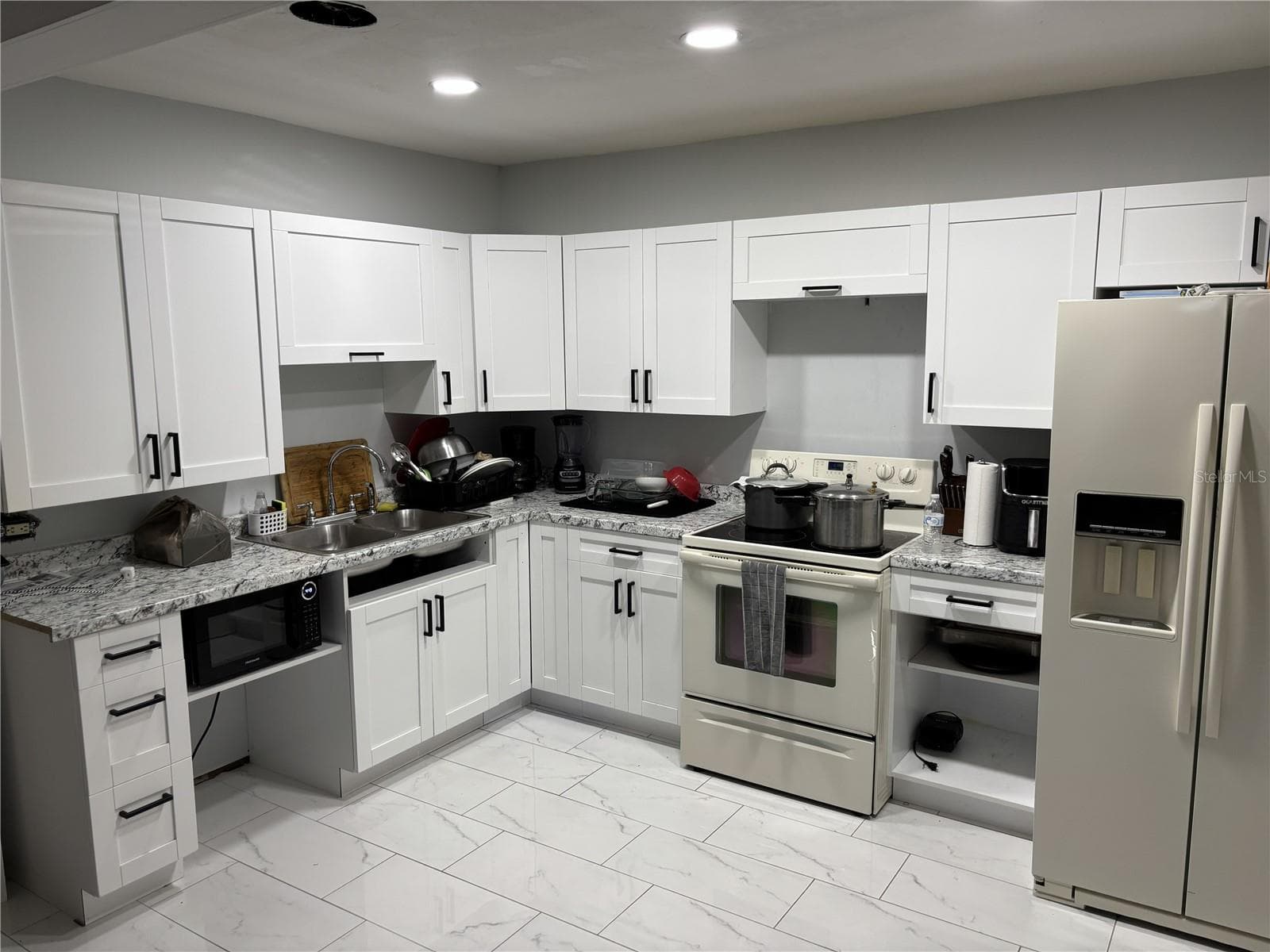 Single Family Residence at 1347 BUCKINGHAM DR, CLEARWATER, photo 8 of 19
