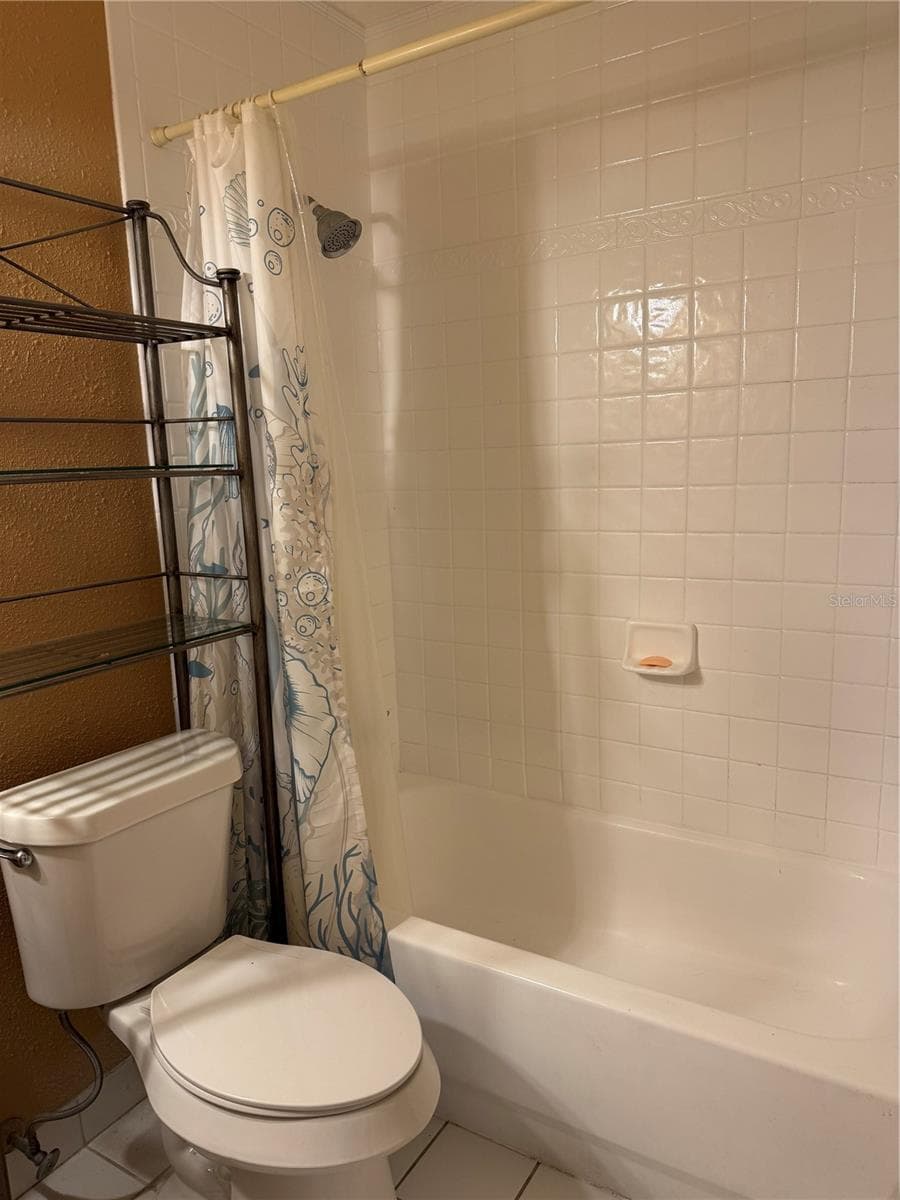 Condominium at 8542 10TH ST N #C, ST PETERSBURG, photo 10 of 22