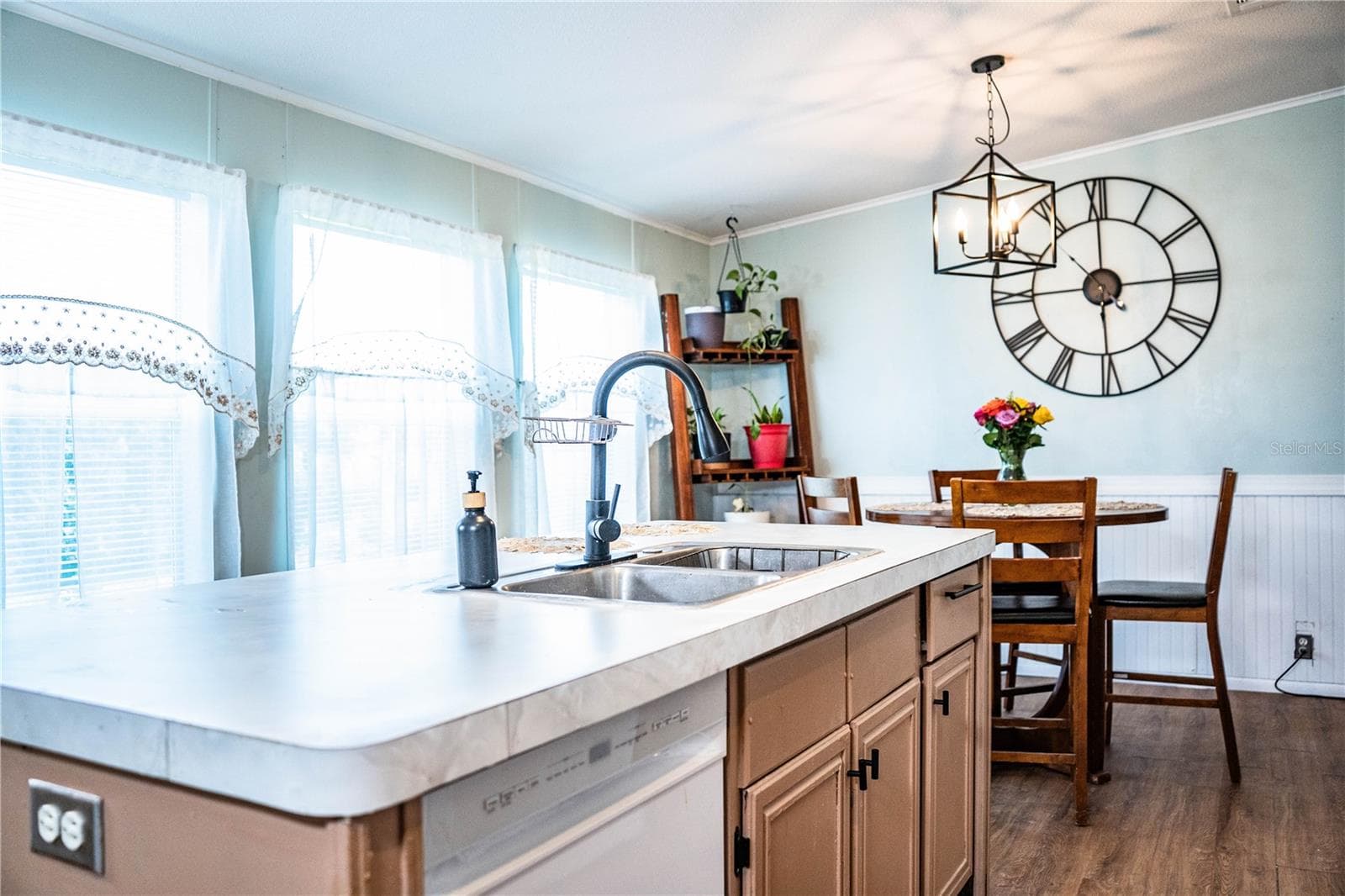 Kitchen - 487 LINDSEY DR, LAKELAND