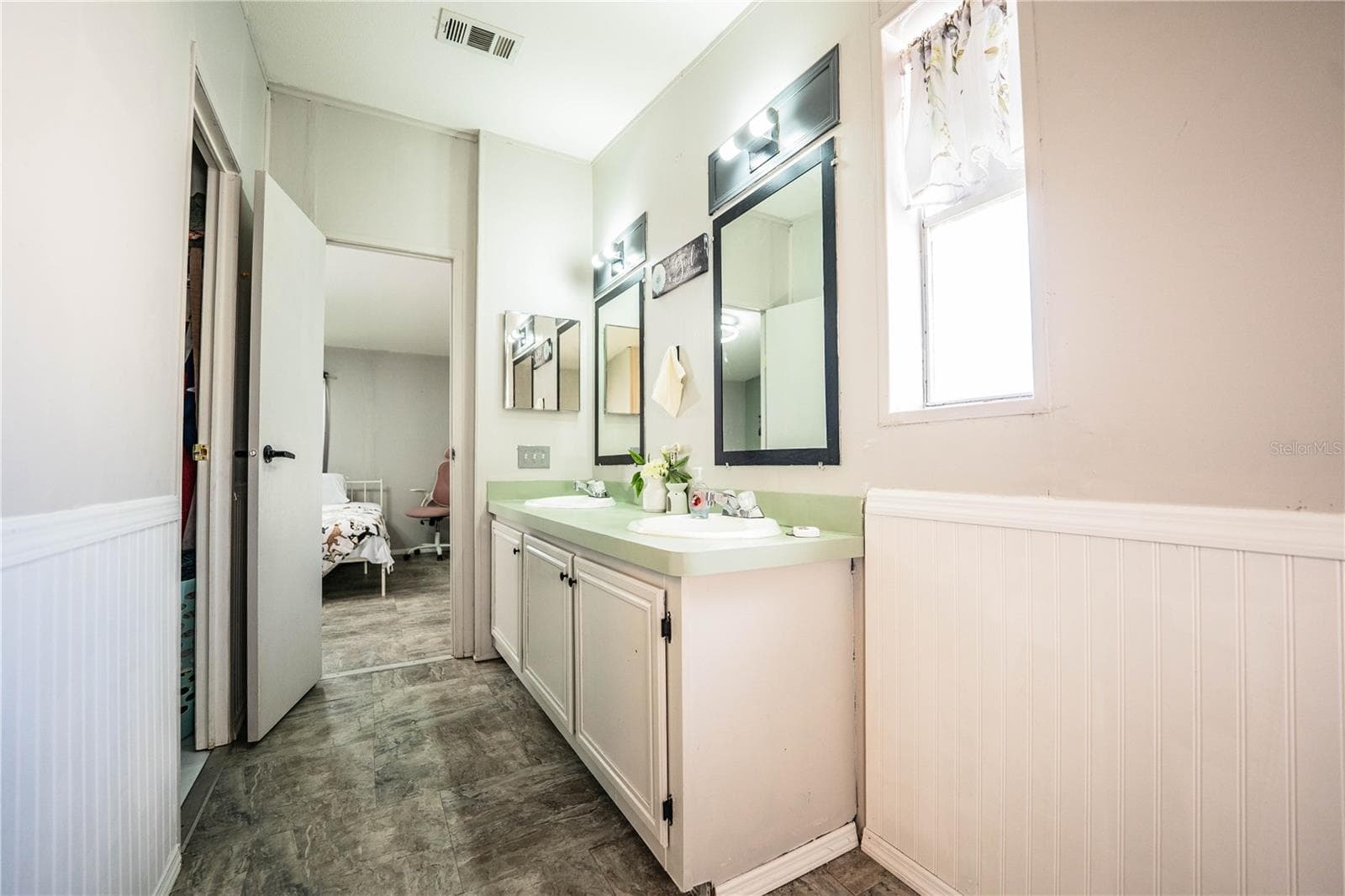 Primary bathroom - 487 LINDSEY DR, LAKELAND