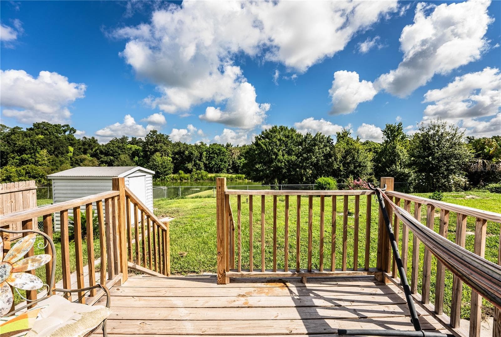 back deck - 487 LINDSEY DR, LAKELAND