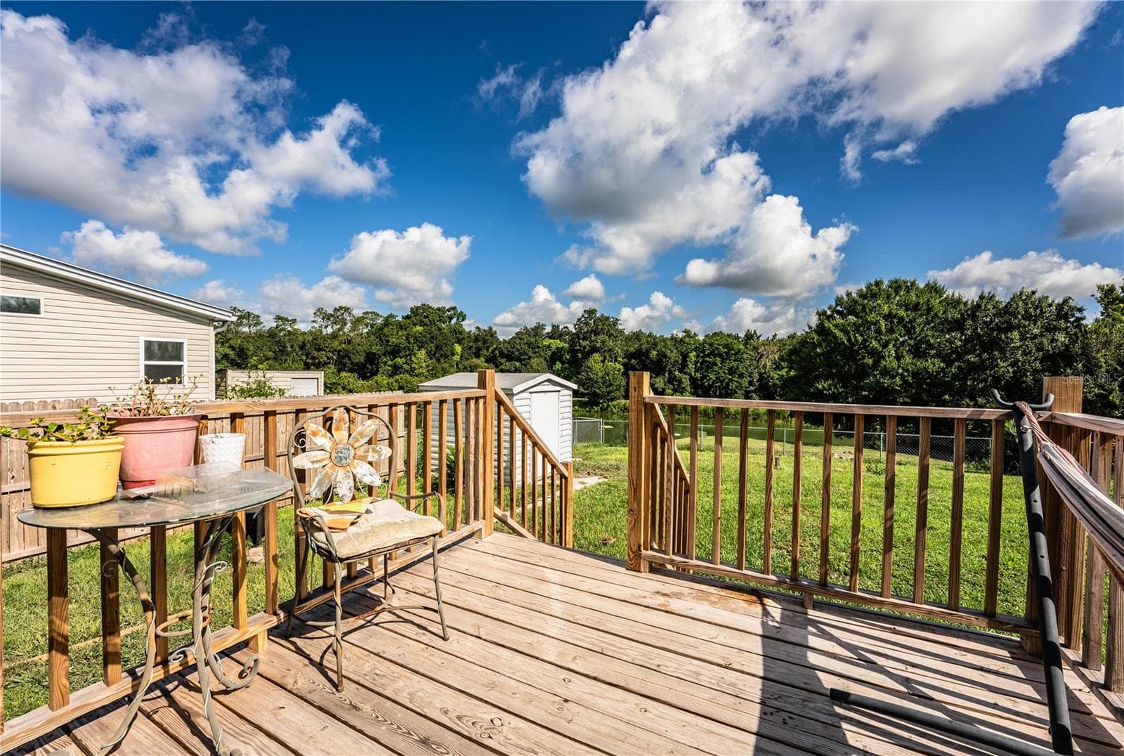 back deck - 487 LINDSEY DR, LAKELAND