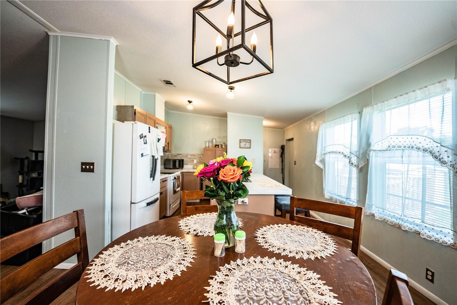 Kitchen - 487 LINDSEY DR, LAKELAND