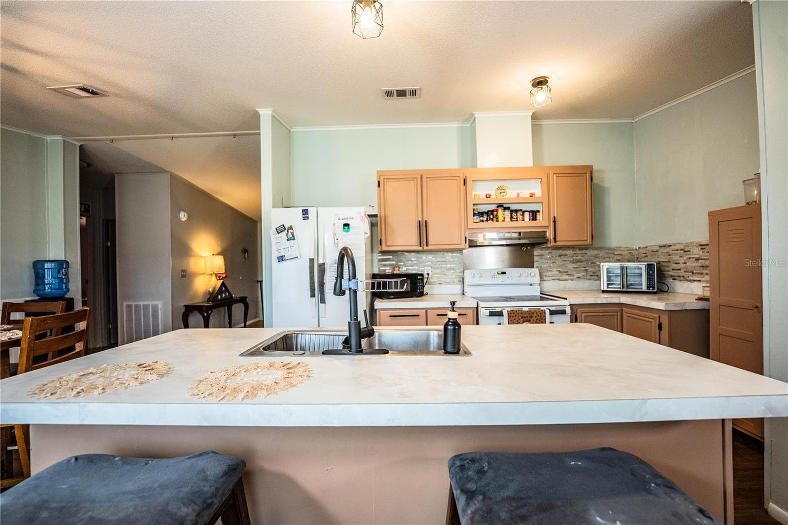 Kitchen - 487 LINDSEY DR, LAKELAND