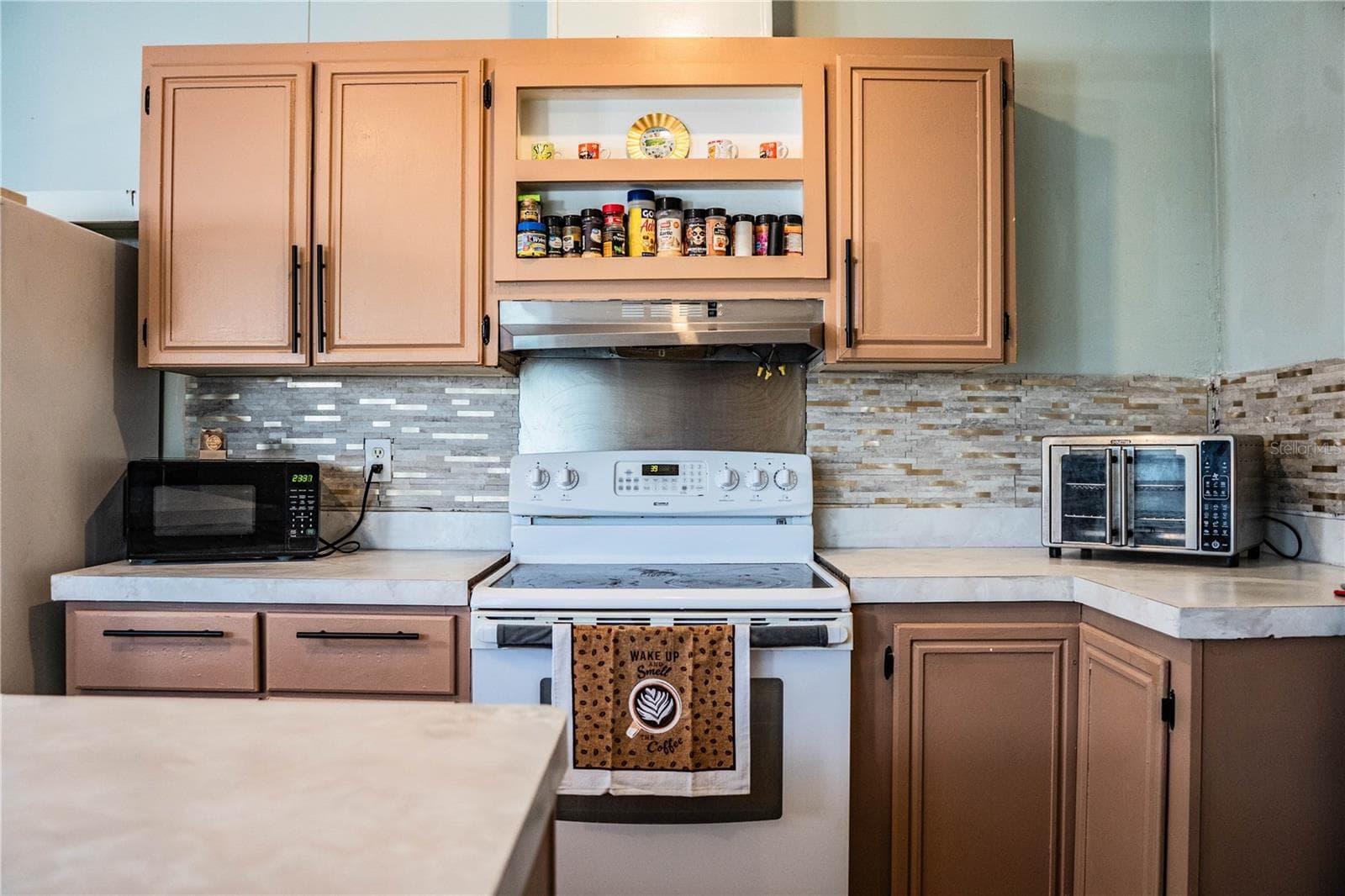 Kitchen - 487 LINDSEY DR, LAKELAND