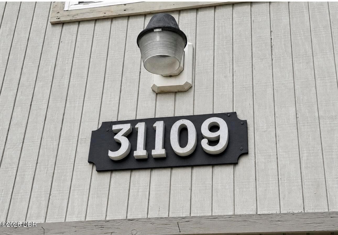Numbers on Garage - 31109 DEAL DR, MOUNT PLYMOUTH