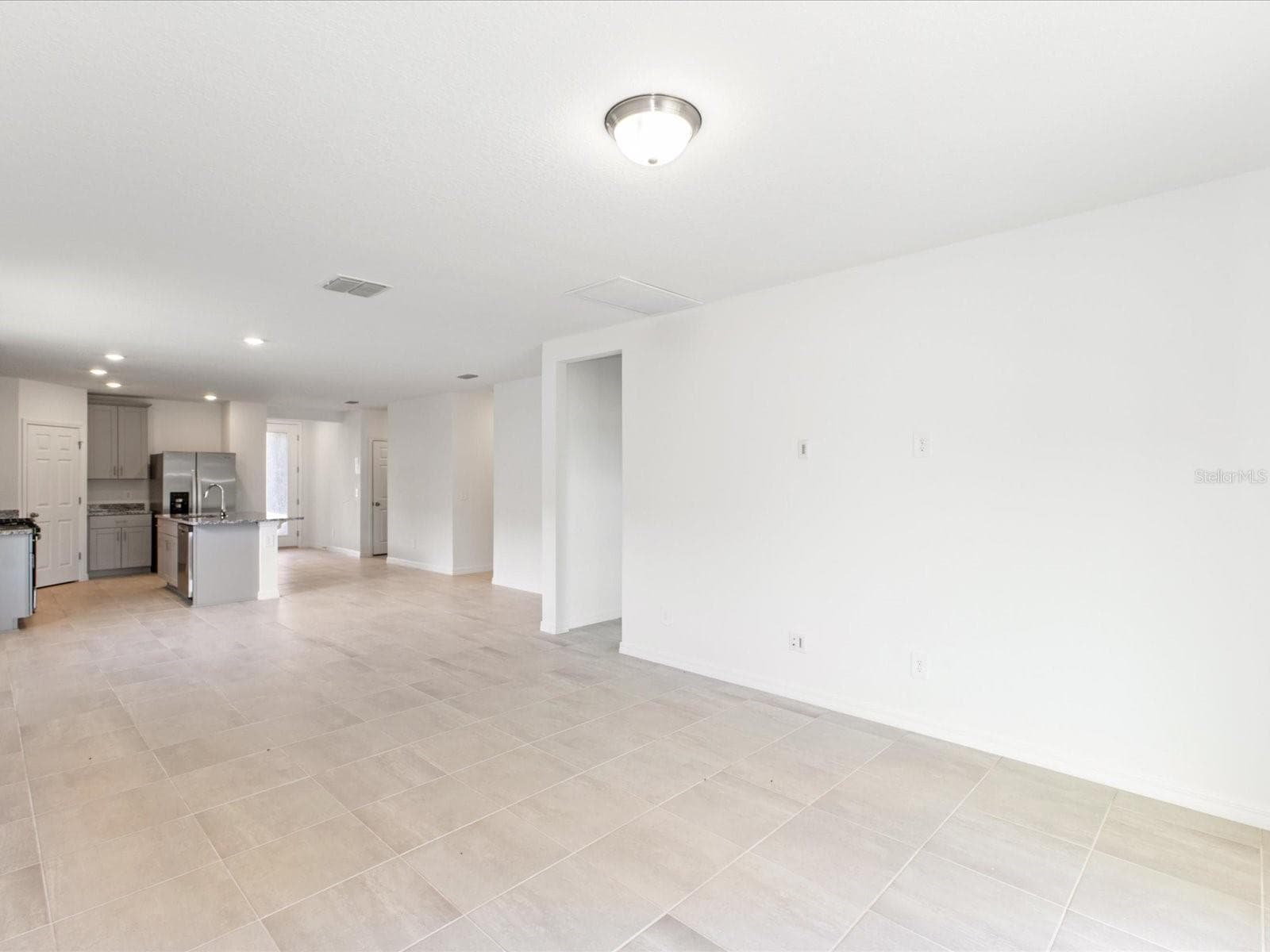 Photo is not of the actual home, but is an inspirational photo of builder’s model home and may depict options, furnishings, and/or decorator features that are not included. - 4542 EAGLE PERCH CT, ST CLOUD