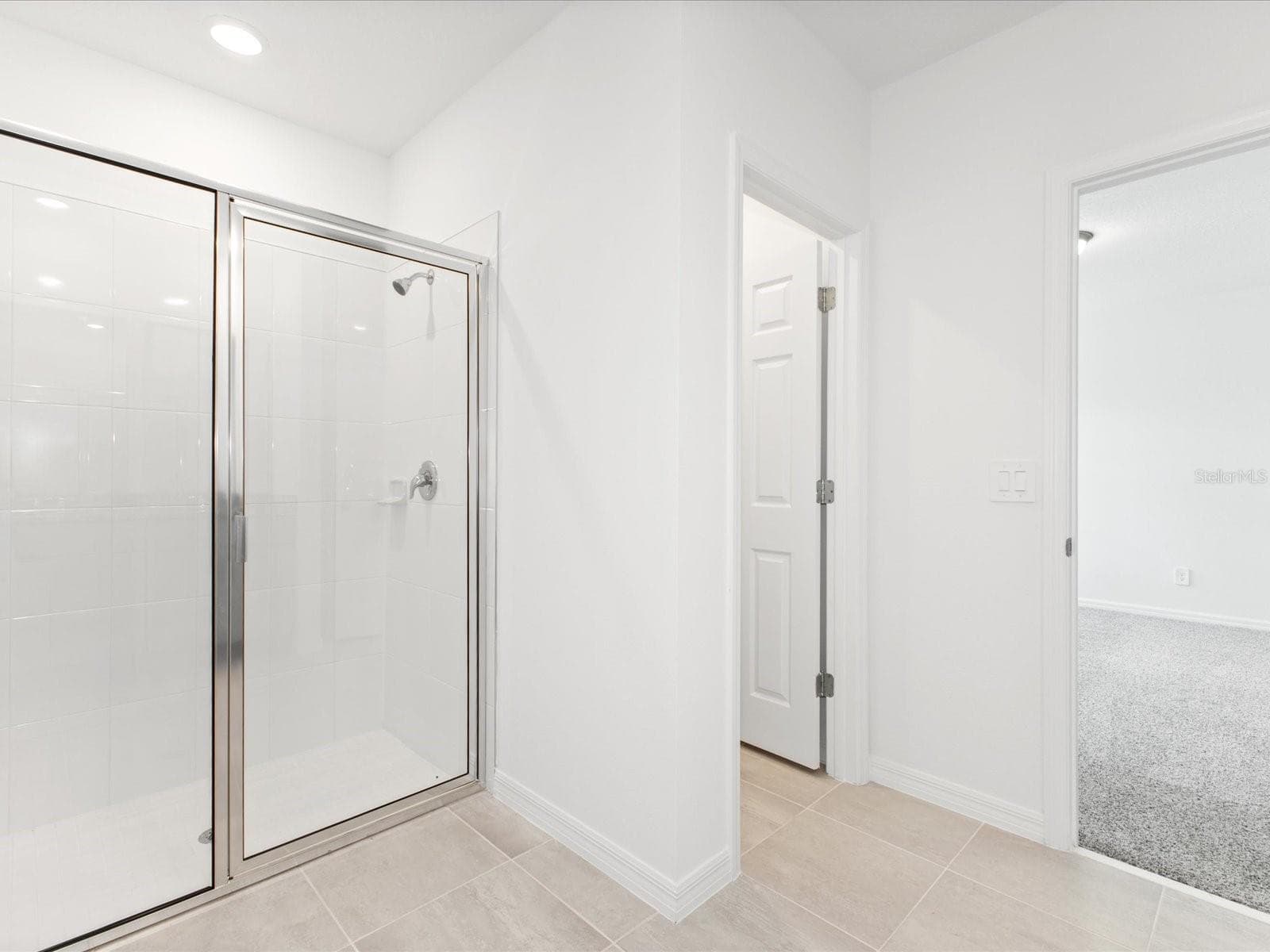 Photo is not of the actual home, but is an inspirational photo of builder’s model home and may depict options, furnishings, and/or decorator features that are not included. - 4542 EAGLE PERCH CT, ST CLOUD
