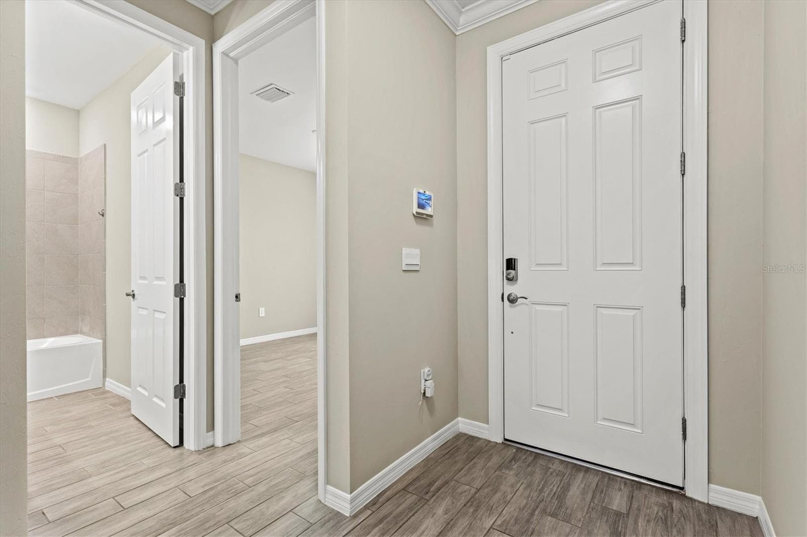 Single Family Residence at 308 SOLIERA ST, NOKOMIS, photo 5 of 44
