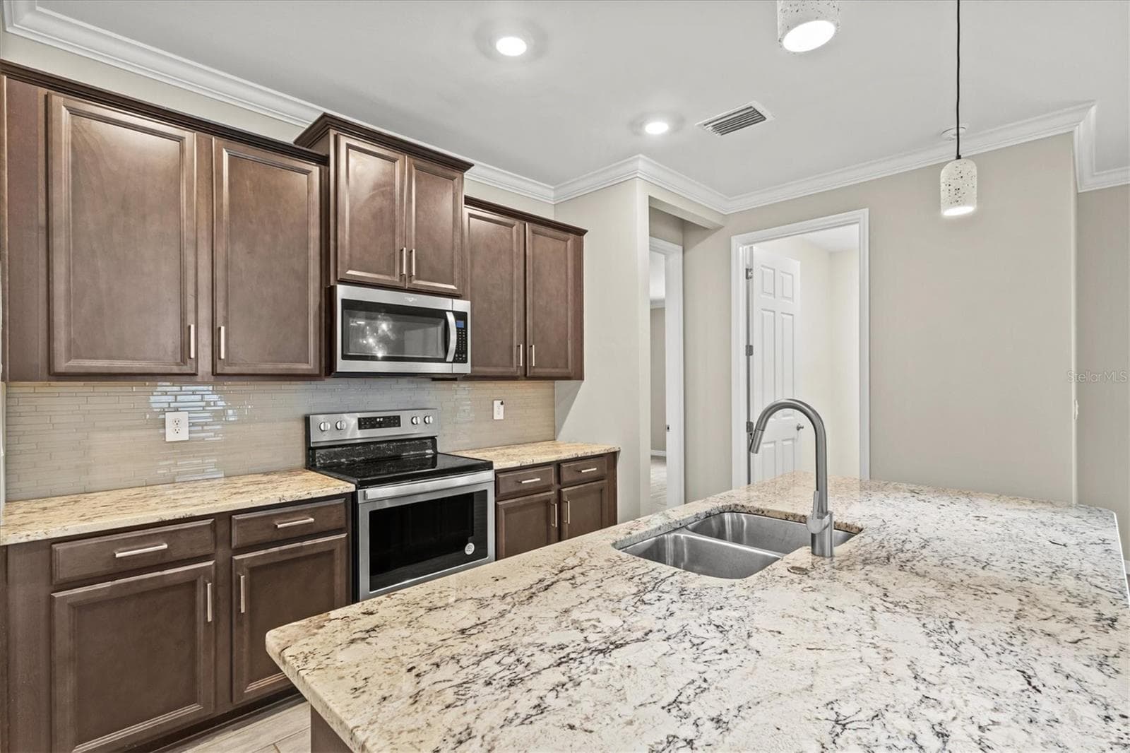 Single Family Residence at 308 SOLIERA ST, NOKOMIS, photo 10 of 44
