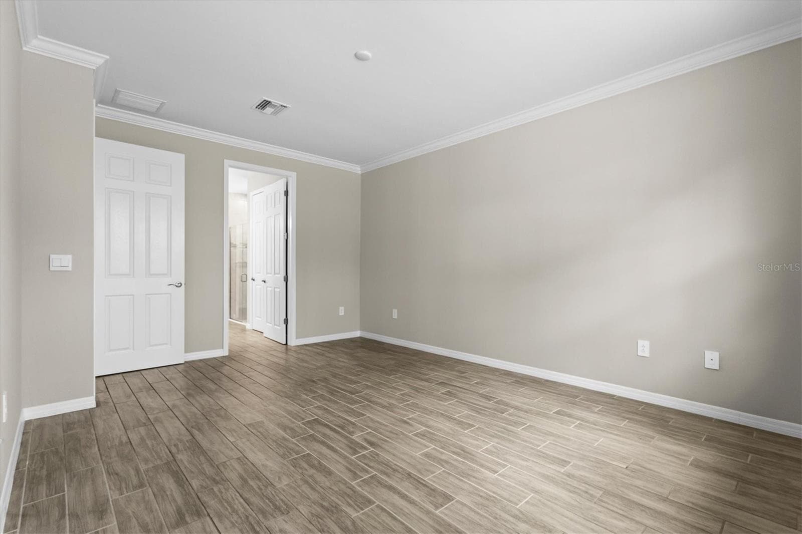 Single Family Residence at 308 SOLIERA ST, NOKOMIS, photo 16 of 44
