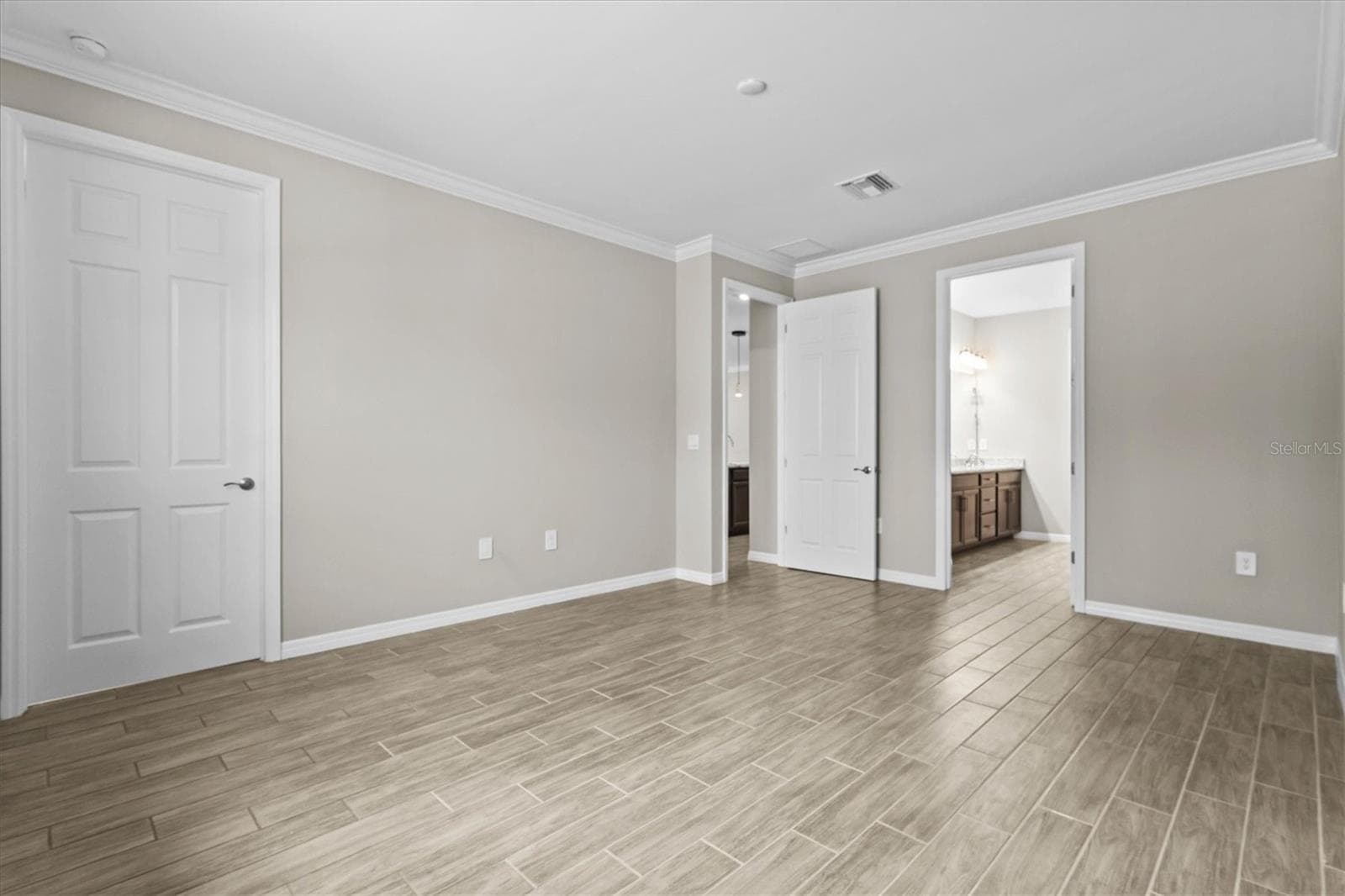 Single Family Residence at 308 SOLIERA ST, NOKOMIS, photo 17 of 44