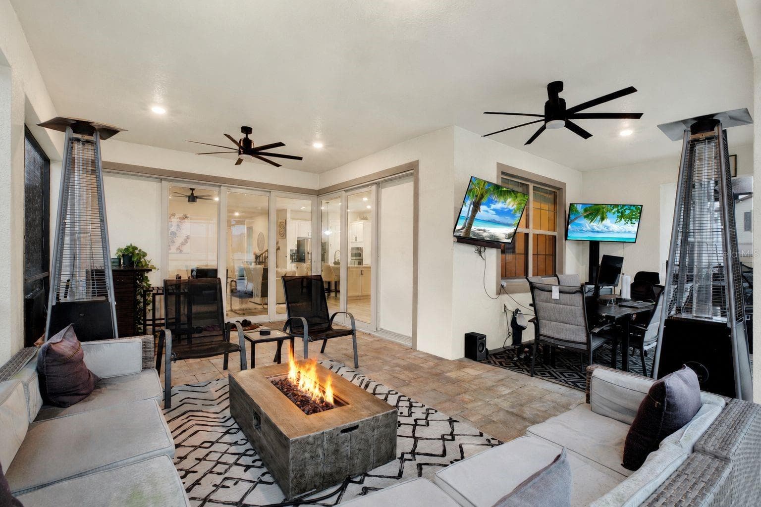 Single Family Residence at 19234 MOSSY PINE DR, TAMPA, photo 33 of 50