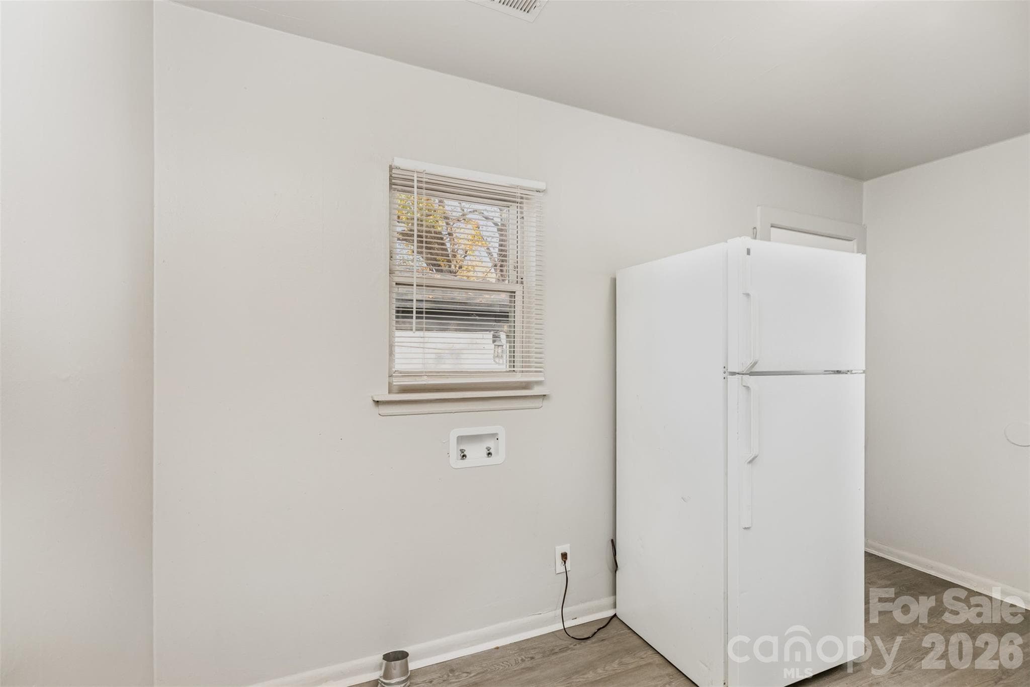 Apartment at 2301-2407 Julia Avenue, Charlotte, photo 6 of 13