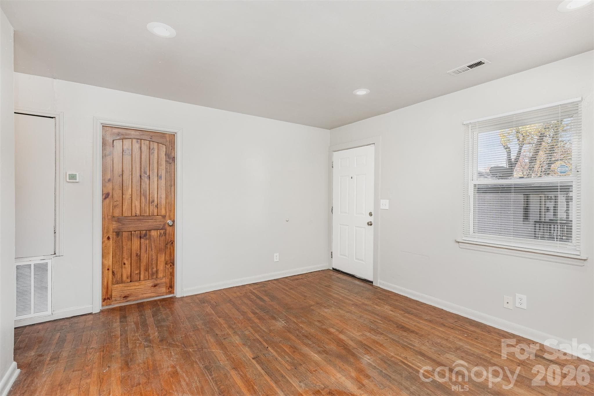 Apartment at 2301-2407 Julia Avenue, Charlotte, photo 9 of 13