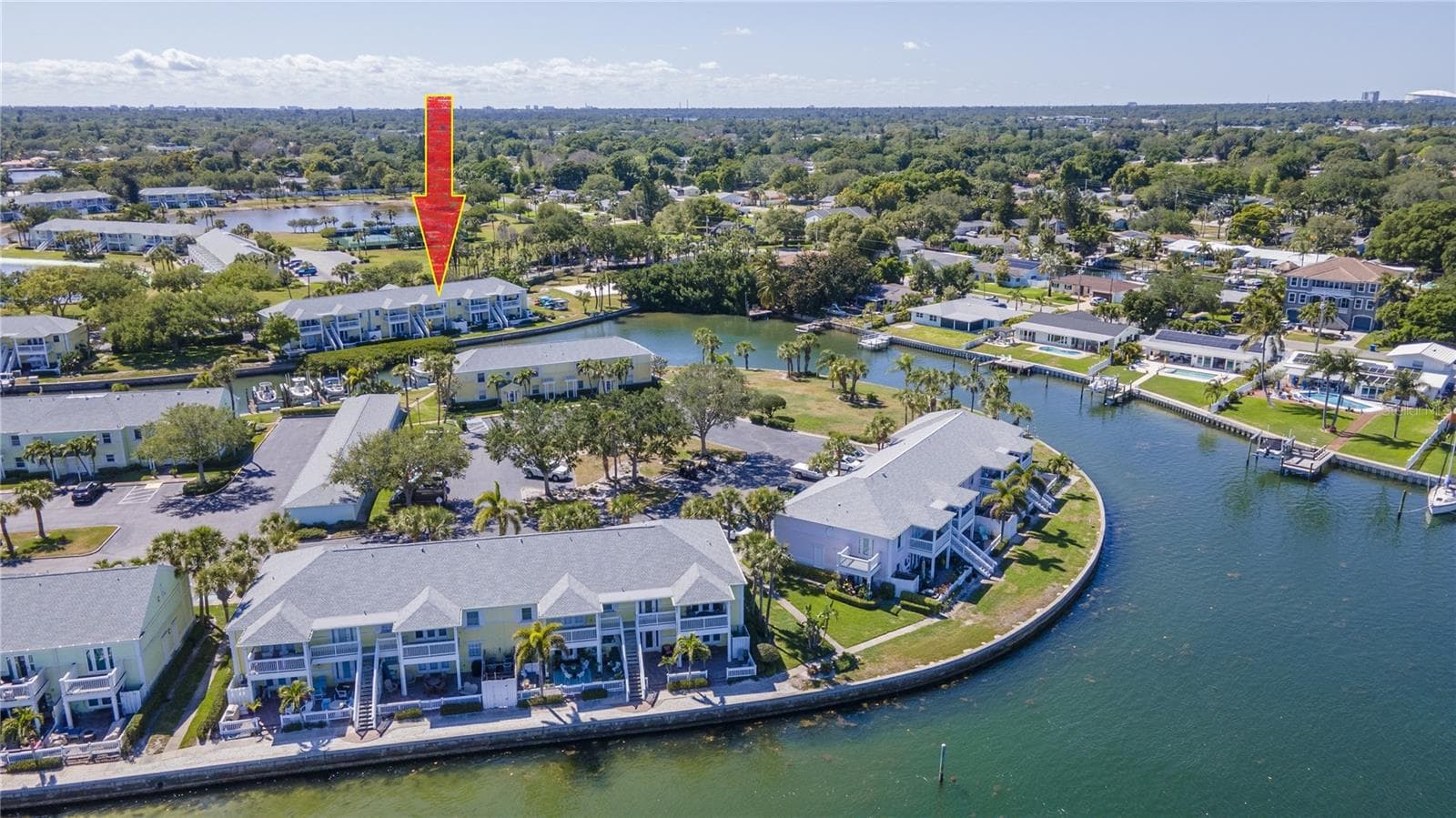 Condominium at 4728 BEACH #C, ST PETERSBURG, photo 2 of 33