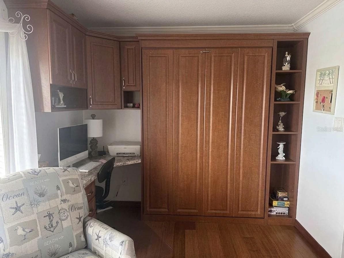 Condominium at 4728 BEACH #C, ST PETERSBURG, photo 7 of 33