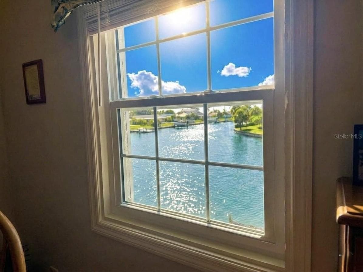 NEW WINDOWS - 4728 BEACH #C, ST PETERSBURG