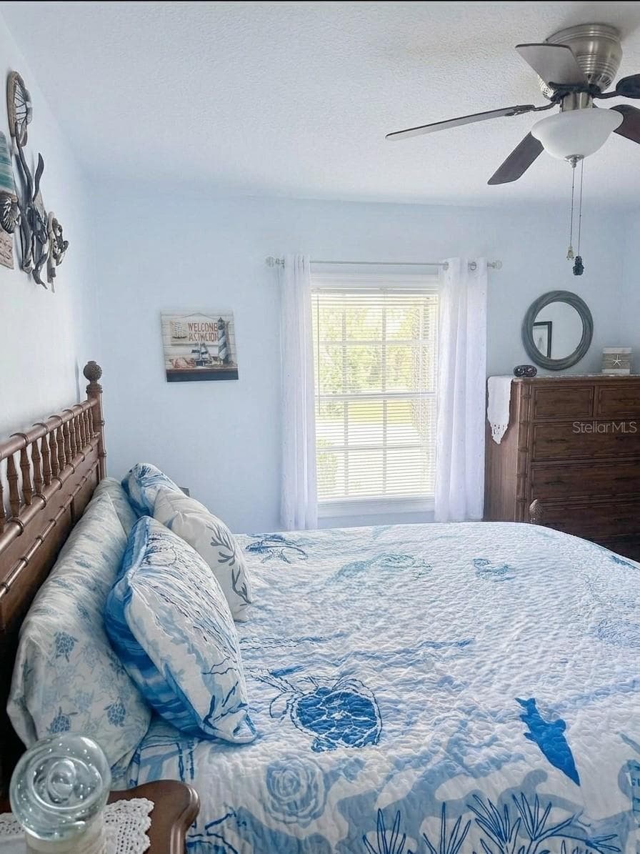 Condominium at 4728 BEACH #C, ST PETERSBURG, photo 17 of 33