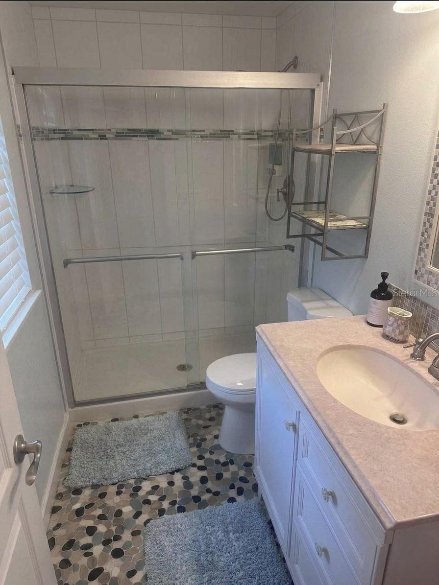 Condominium at 4728 BEACH #C, ST PETERSBURG, photo 18 of 33