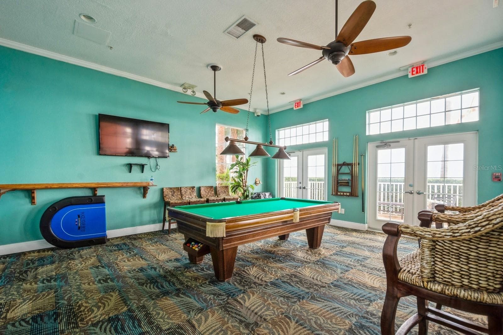 Billards - 4728 BEACH #C, ST PETERSBURG