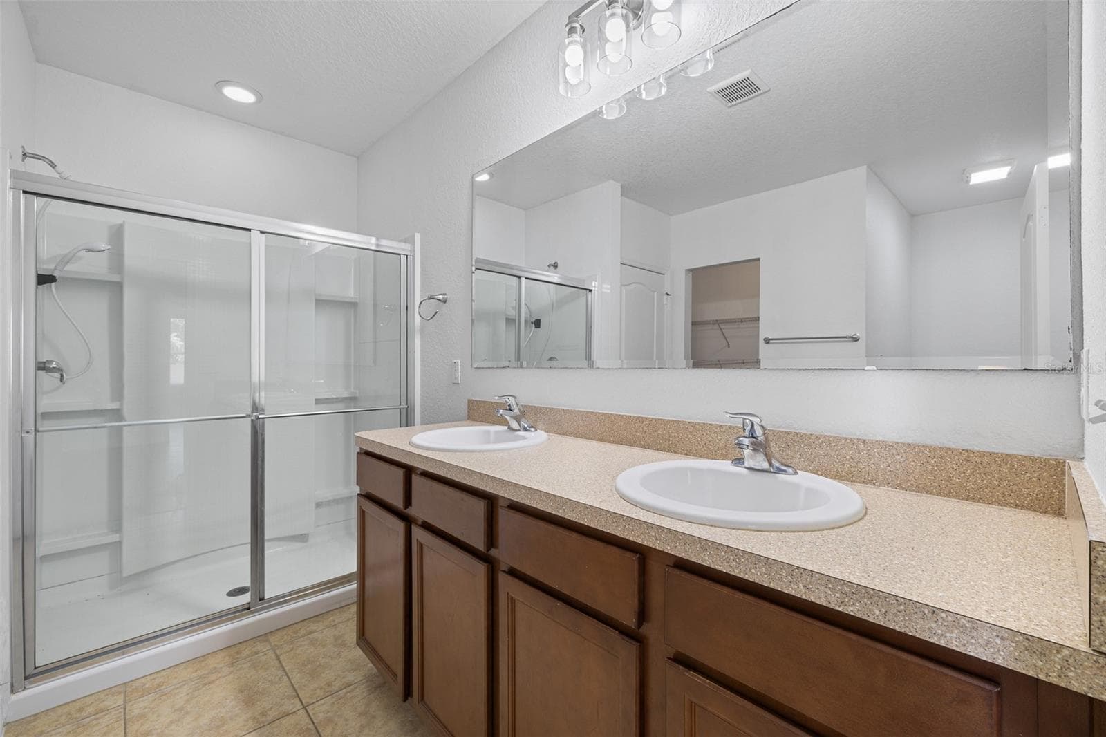 Single Family Residence at 3695 JULIUS ESTATES BLVD, WINTER HAVEN, photo 15 of 35