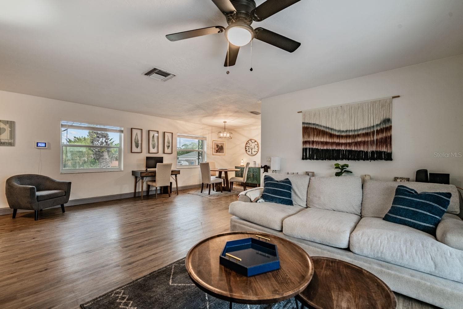 Single Family Residence at 958 COBBLESTONE DR, SPRING HILL, photo 9 of 16