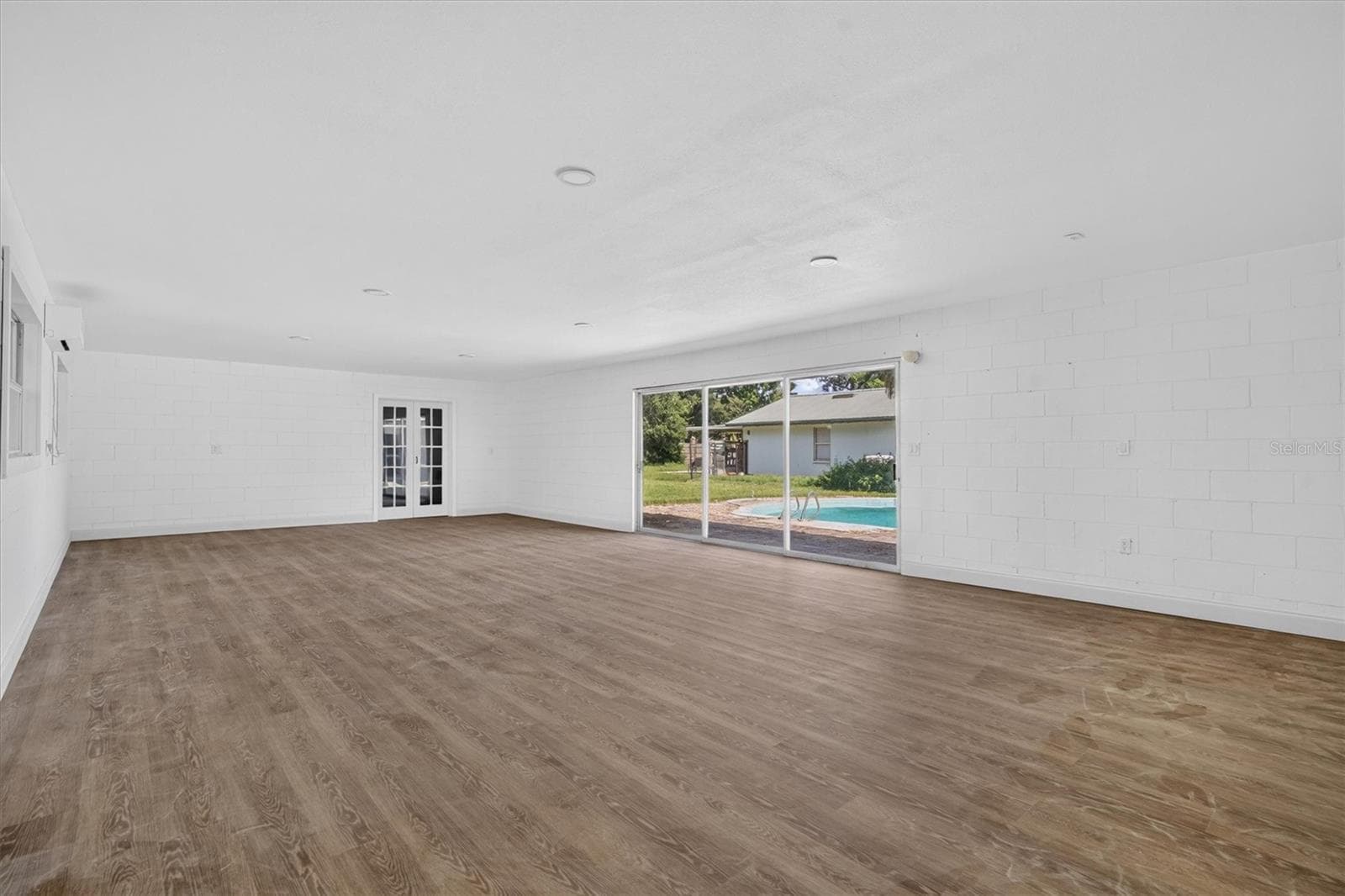Single Family Residence at 2305 NEW JERSEY RD, LAKELAND, photo 32 of 51