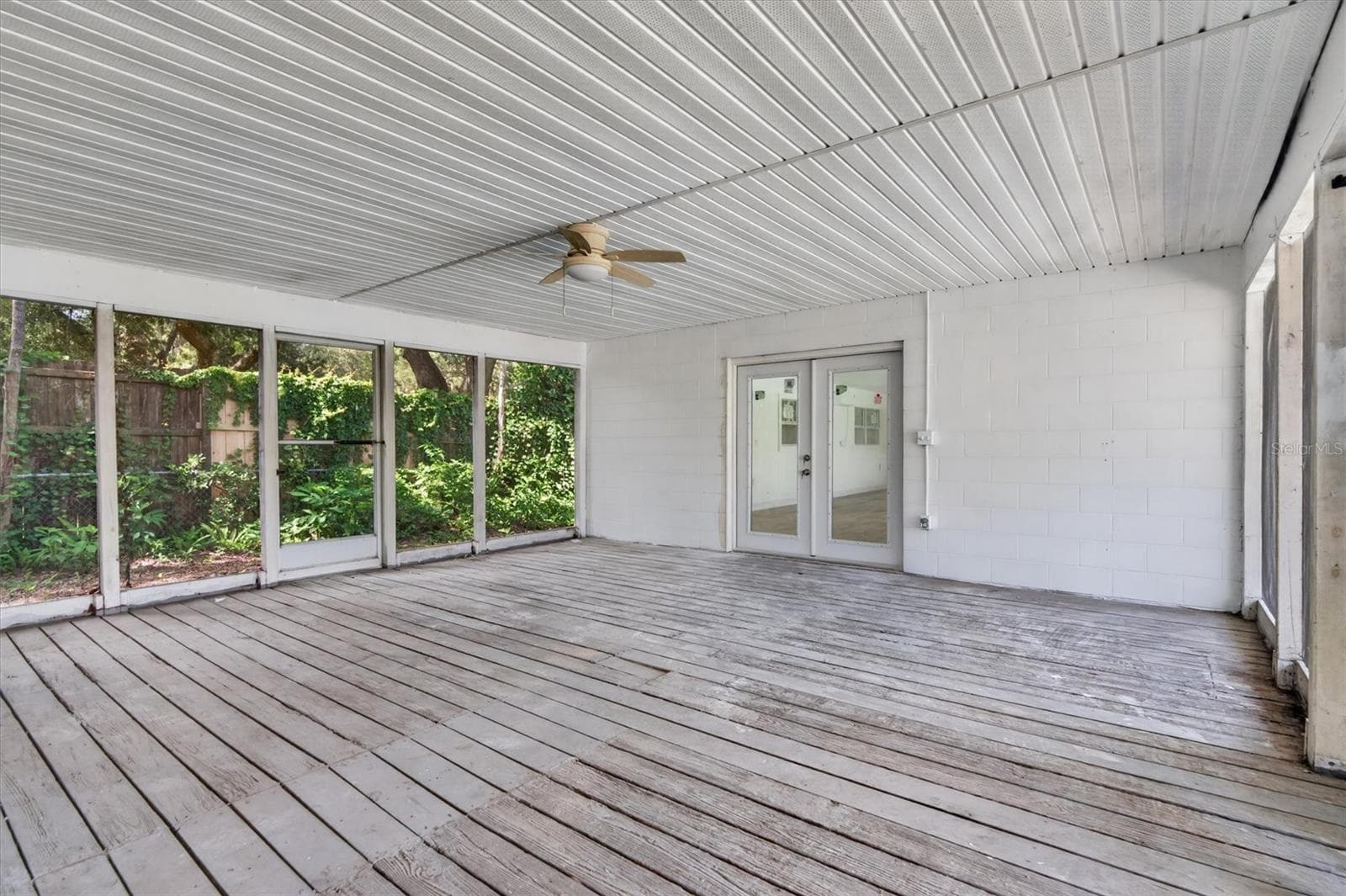 Single Family Residence at 2305 NEW JERSEY RD, LAKELAND, photo 36 of 51