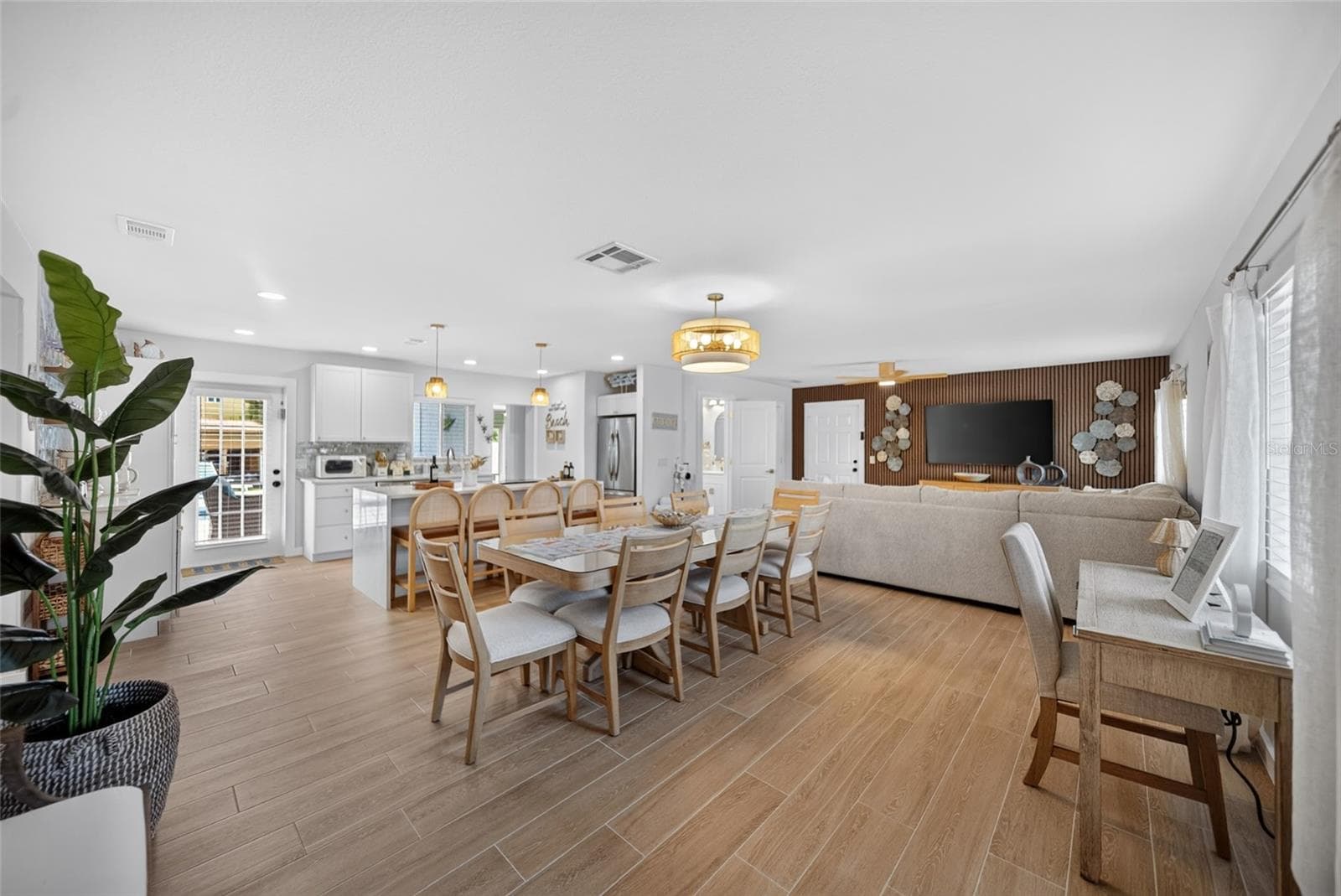 Single Family Residence at 507 59TH ST, BRADENTON BEACH, photo 5 of 31