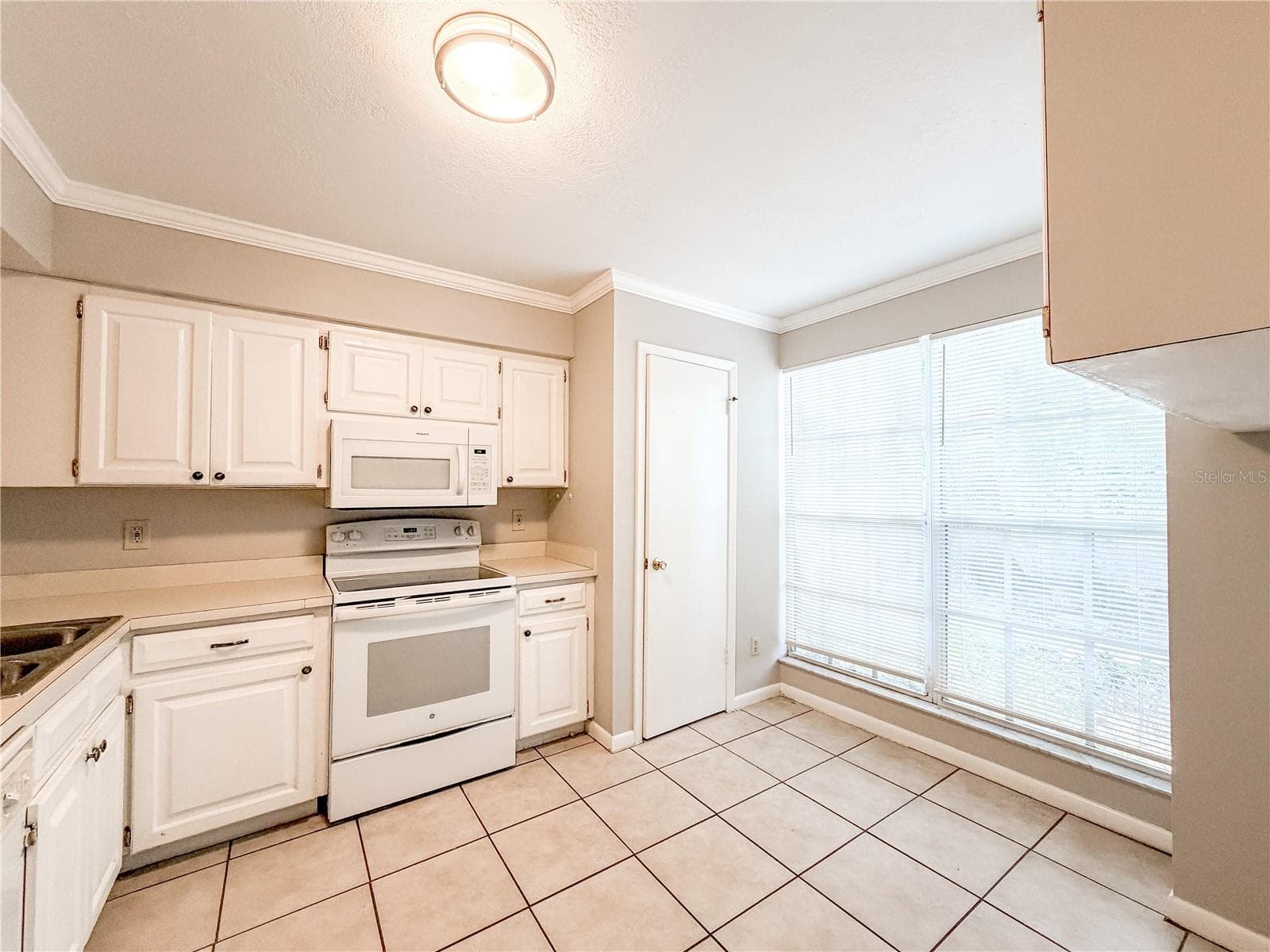 Kitchen - 1844 MILL RUN CIR, TAMPA