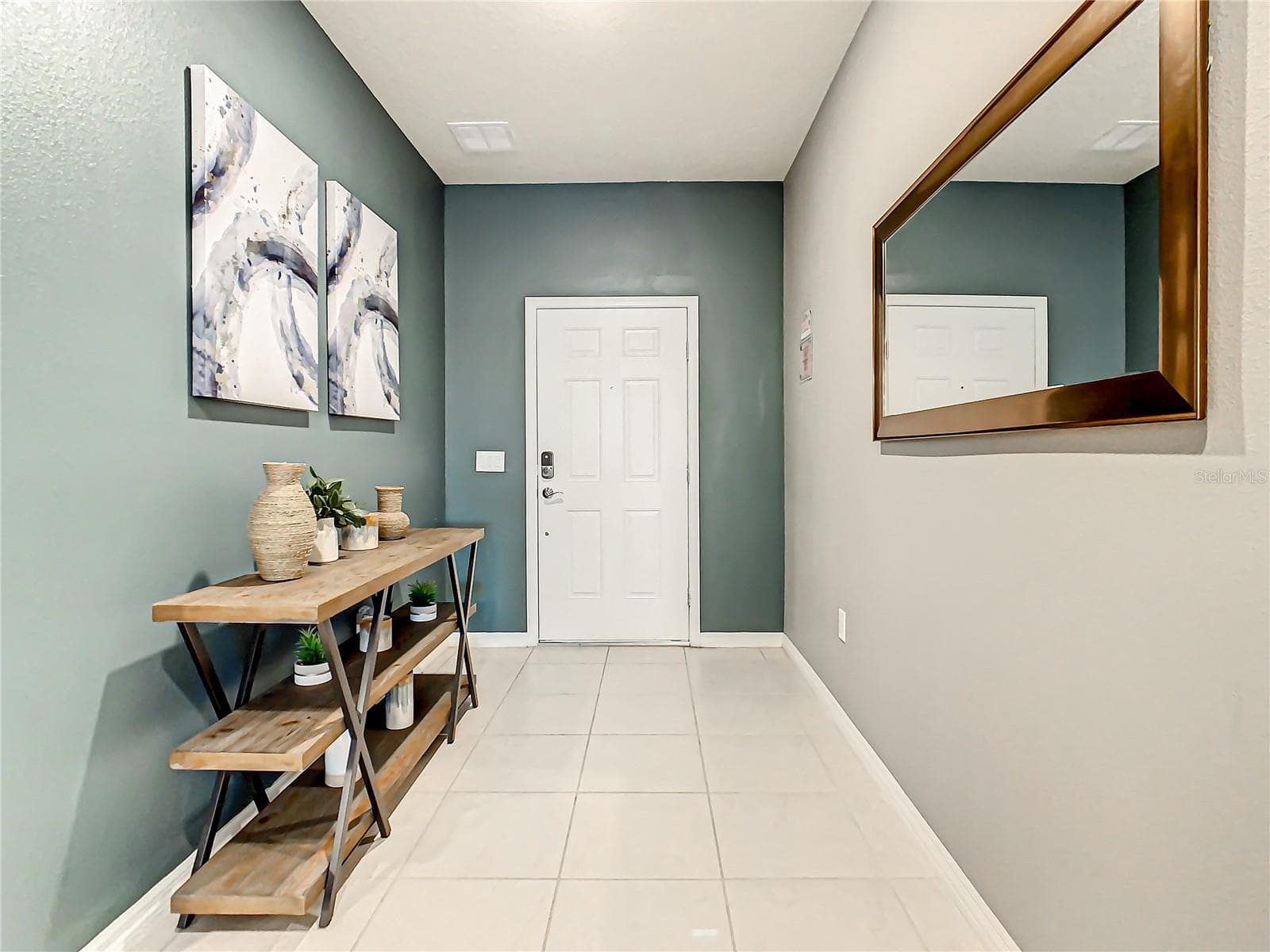 Single Family Residence at 1978 SUMMER DR, DAVENPORT, photo 4 of 54