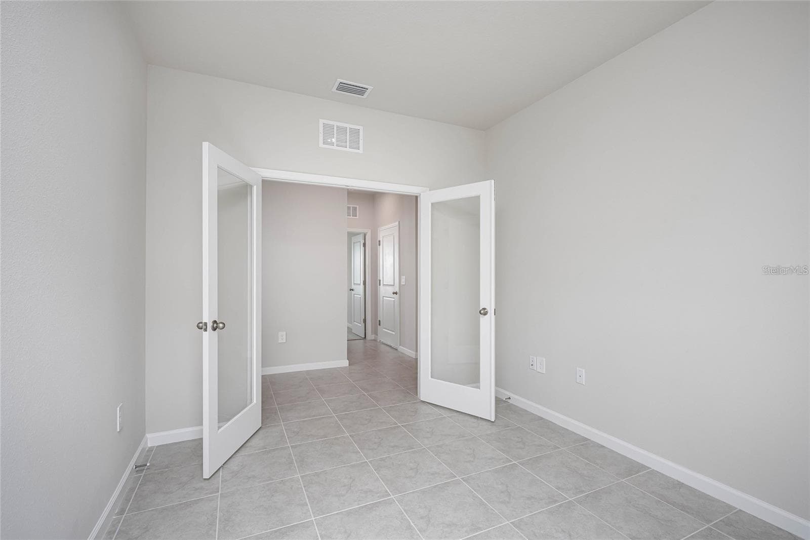 Single Family Residence at 16873 CASTORO DR, PORT CHARLOTTE, photo 14 of 42