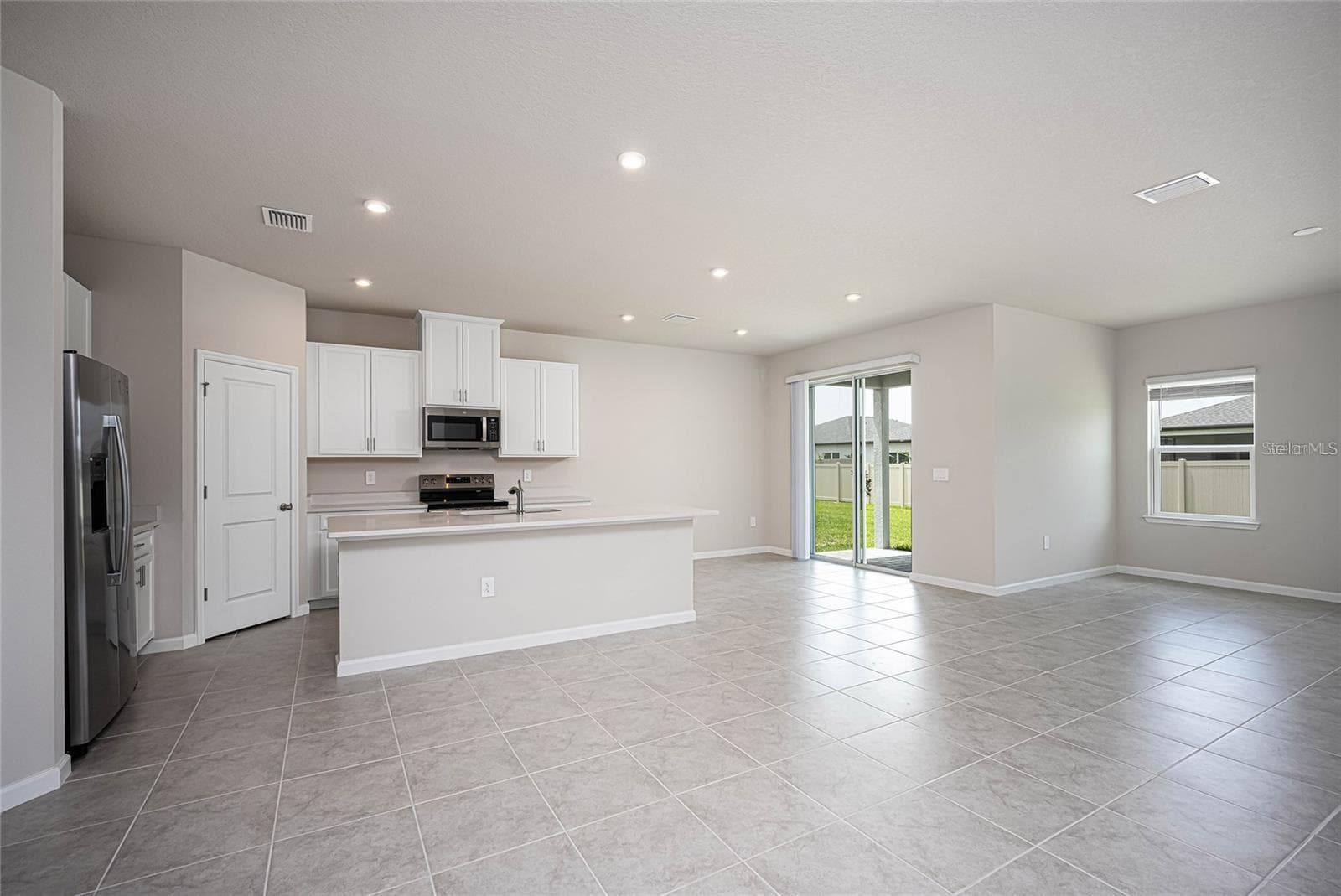 Single Family Residence at 16873 CASTORO DR, PORT CHARLOTTE, photo 25 of 42