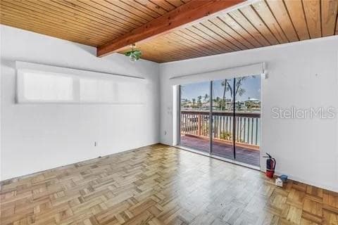 Single Family Residence at 31 DOLPHIN DR, TREASURE ISLAND, photo 15 of 39