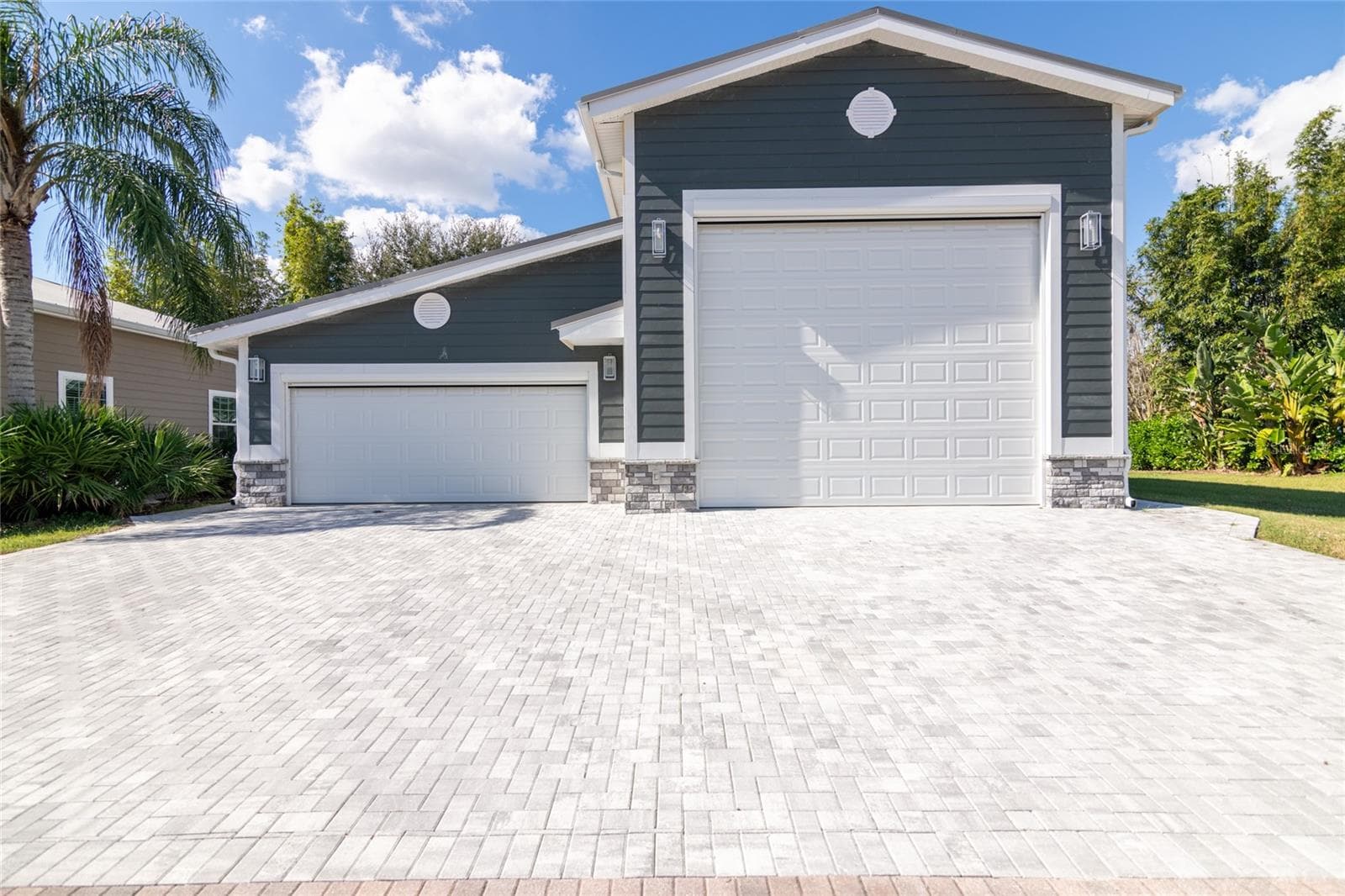 6757 AMANDA VISTA CIR