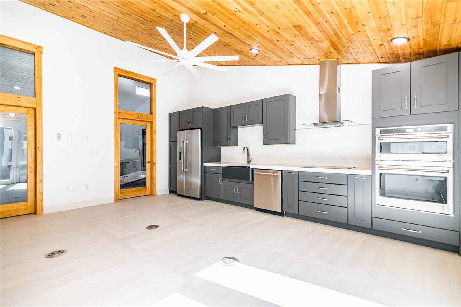 Kitchen inside Carriage house. Without furniture. - 6757 AMANDA VISTA CIR, LAND O LAKES