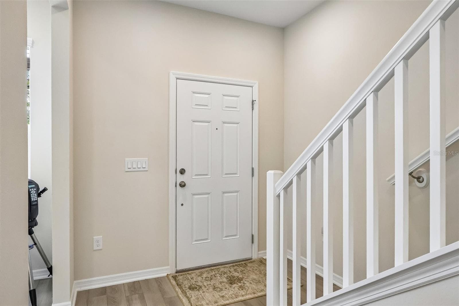 Front Hall - 15877 TOLLINGTON ALY, WINTER GARDEN