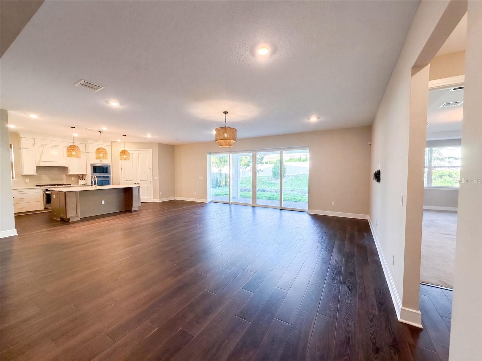 Single Family Residence at 15173 WILLOW RIDGE DR, MONTVERDE, photo 3 of 30