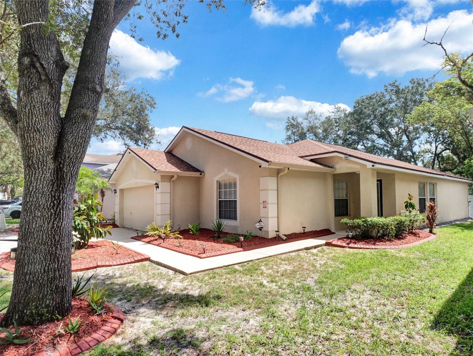 Front Right - 7515 TERRACE RIVER DR, TEMPLE TERRACE