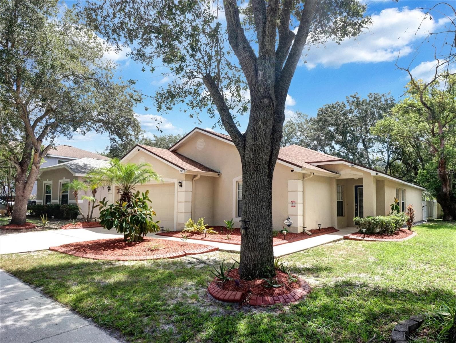 Front Right - 7515 TERRACE RIVER DR, TEMPLE TERRACE