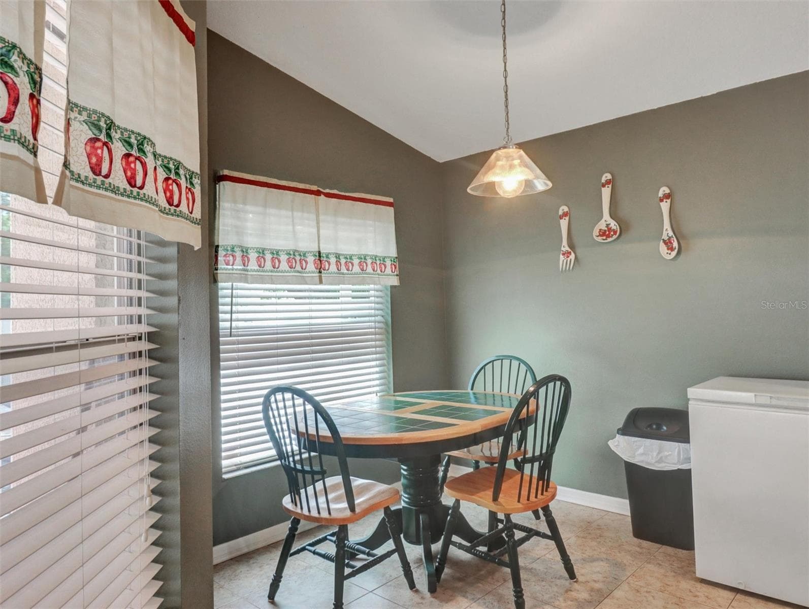 Eat in Kitchen - 7515 TERRACE RIVER DR, TEMPLE TERRACE