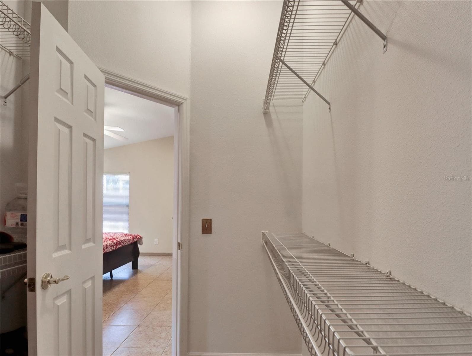 Master Walk in Closet - 7515 TERRACE RIVER DR, TEMPLE TERRACE
