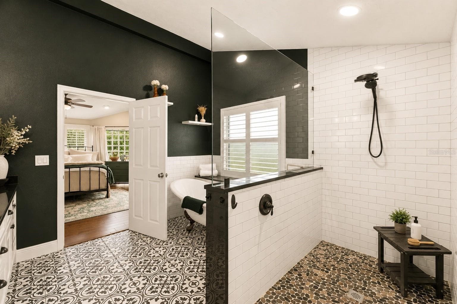 Primary bathroom - 23458 CROOM RD, BROOKSVILLE