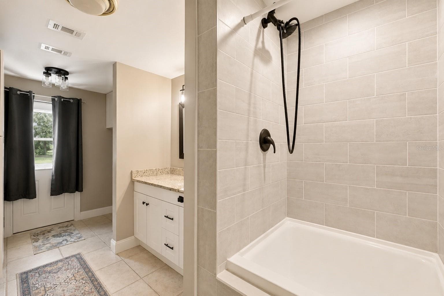 Mudroom/dog shower3 - 23458 CROOM RD, BROOKSVILLE