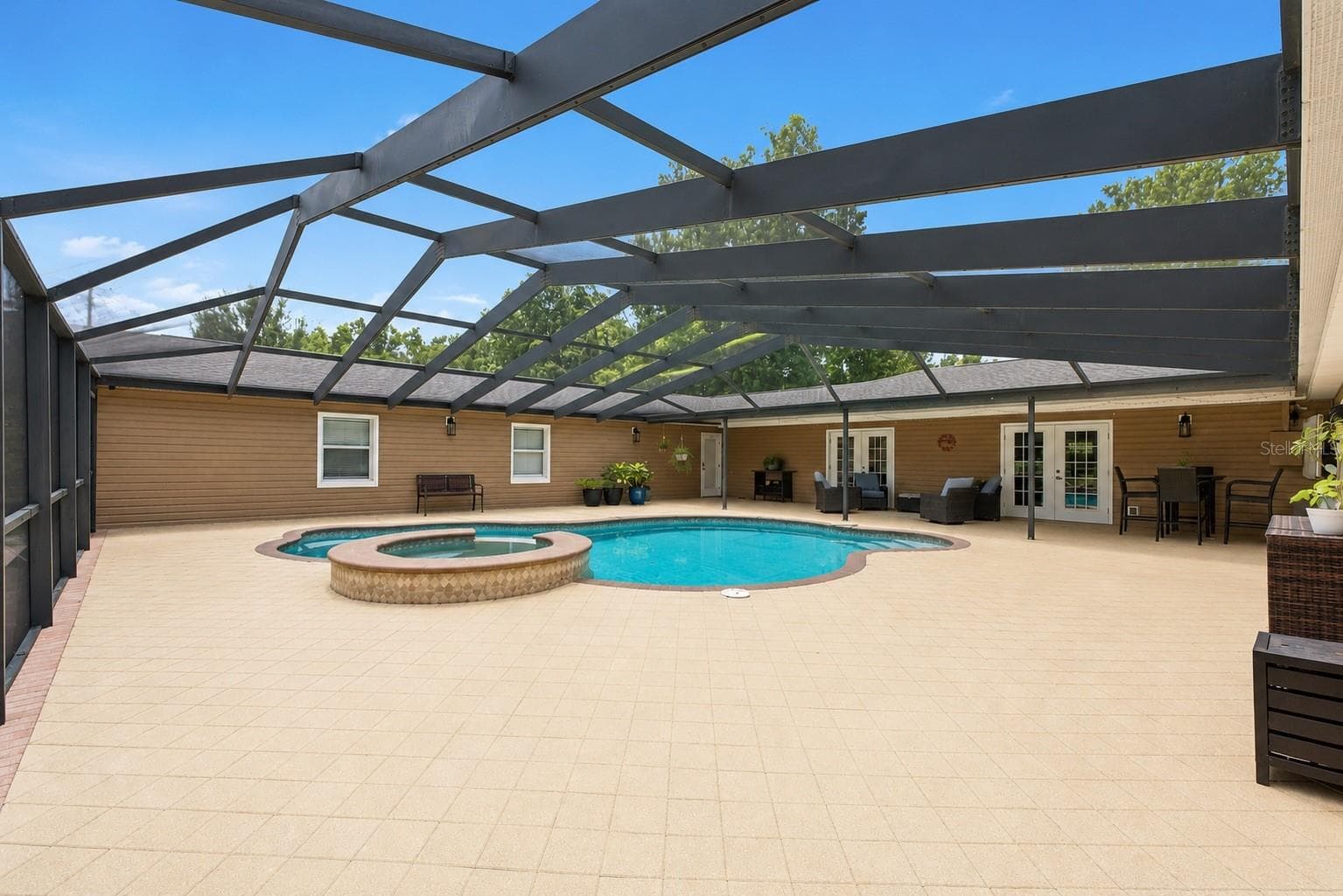 Screen enclosed Lanai - 23458 CROOM RD, BROOKSVILLE