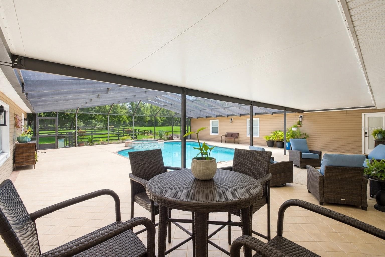 Screen enclosed Lanai - 23458 CROOM RD, BROOKSVILLE