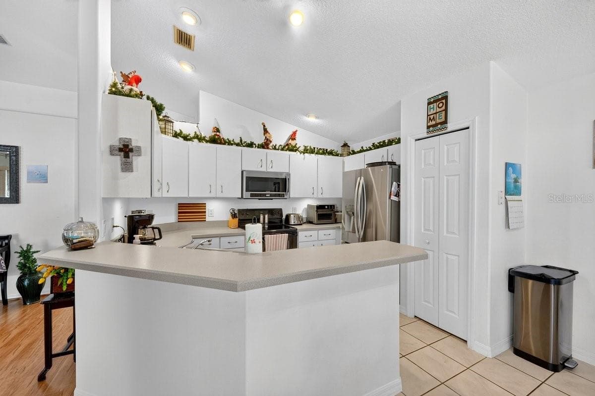 Single Family Residence at 15 PINE CEDAR DR, PALM COAST, photo 8 of 37
