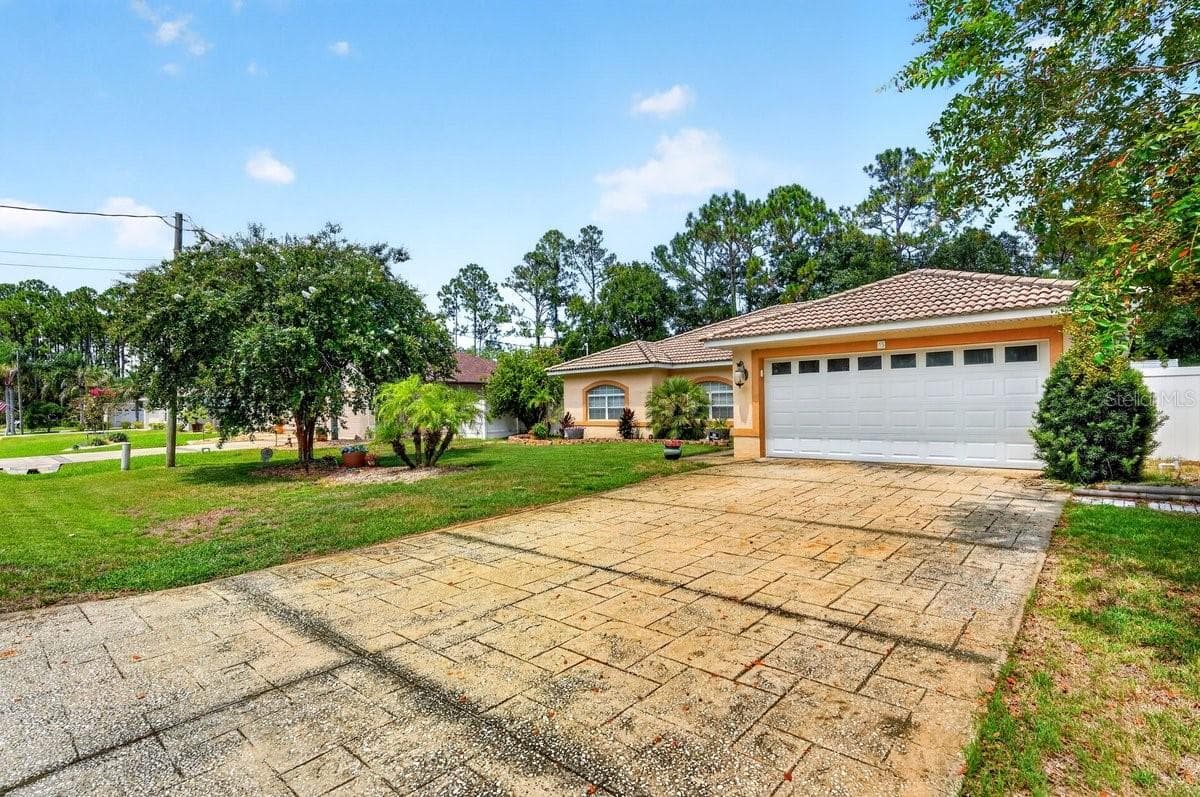 Single Family Residence at 15 PINE CEDAR DR, PALM COAST, photo 27 of 37